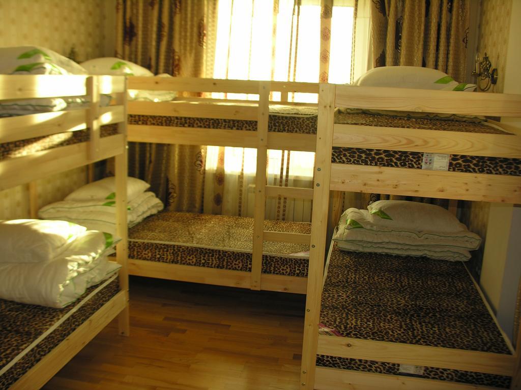 Triumph Astana Hostel Rom bilde