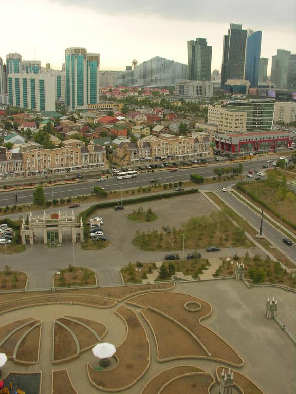 Triumph Astana Hostel Eksteriør bilde