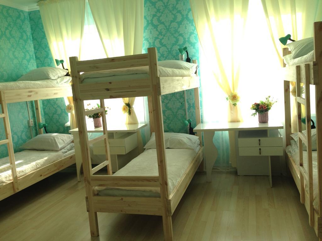 Triumph Astana Hostel Rom bilde